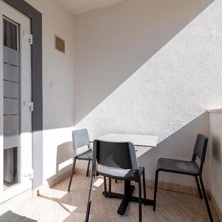 Apartments With A Parking Space Rabac, Labin - 6464 Екстериор снимка