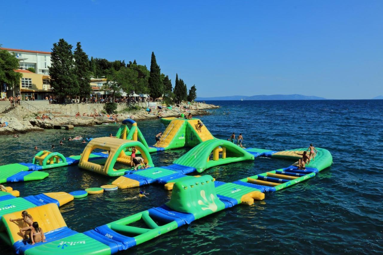 Apartments With A Parking Space Rabac, Labin - 6464 Екстериор снимка